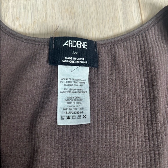 Ardene cropped top - Picture 2 of 3